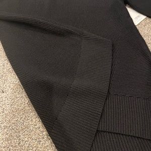 Athleta Hanover V-Neck Sweater Medium Black Ribbed NEW with tags